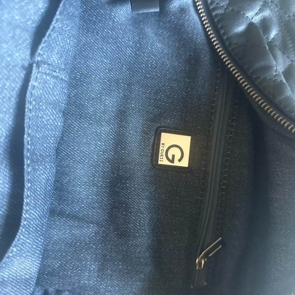 Guess back pack ! Never used in great condition! - Picture 3 of 3